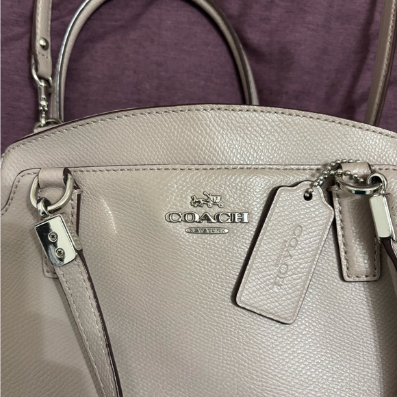Coach Light Beige Leather Shoulder Bag - Picture 2 of 4